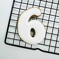 Пряник имбирный "6" белый, 8см